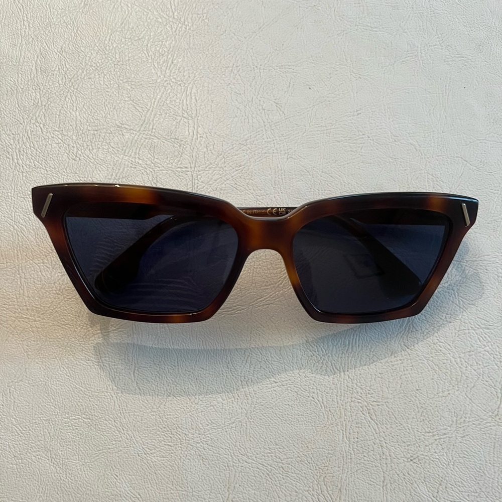 Victoria Beckham Womens Guilloche 57mm Sunglasses